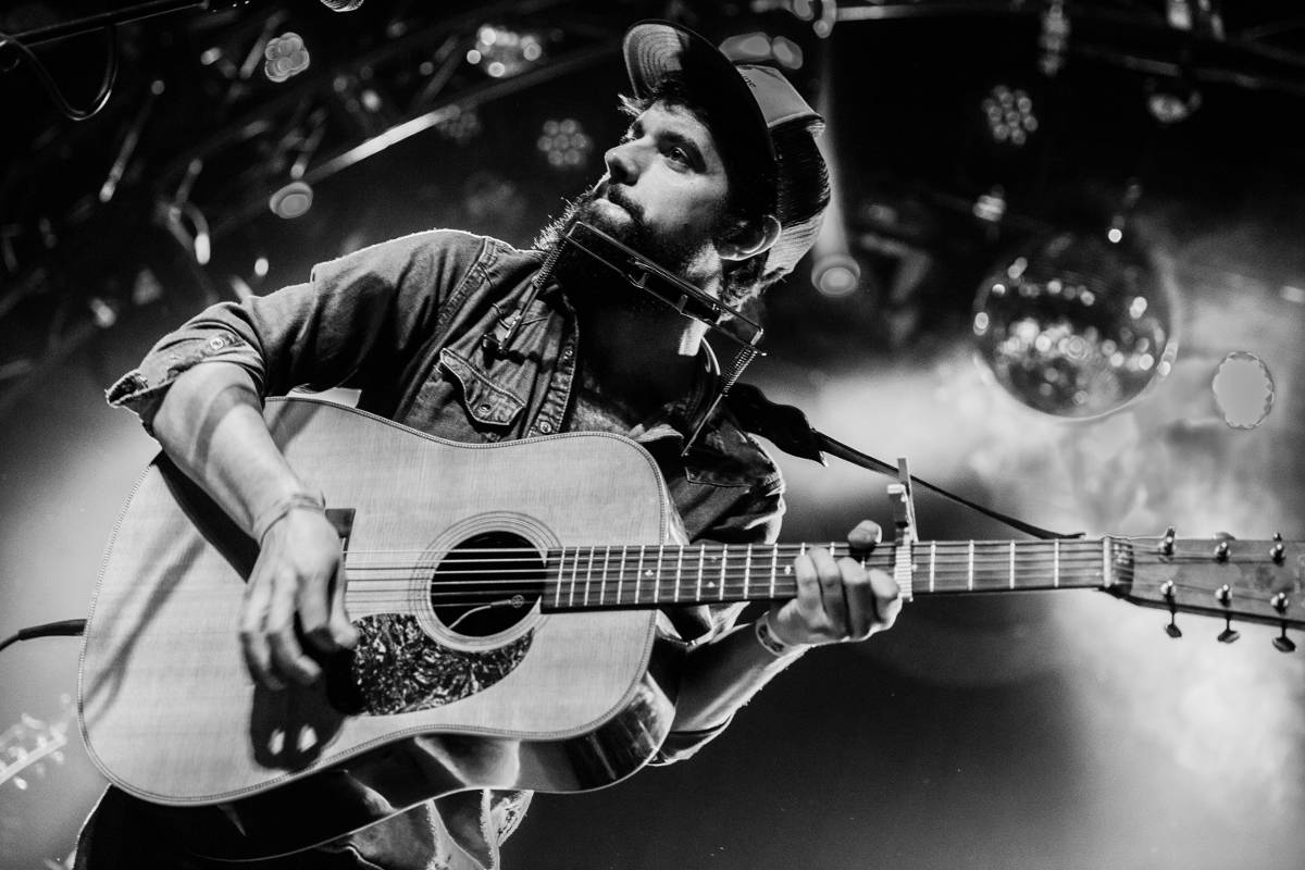 Acclaimed American songwriter Anthony D'Amato returns to Europe for extensive autumn tour